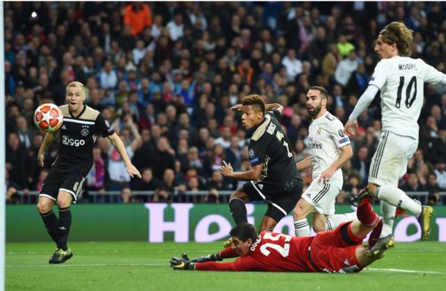 的交锋不仅 的交锋不仅